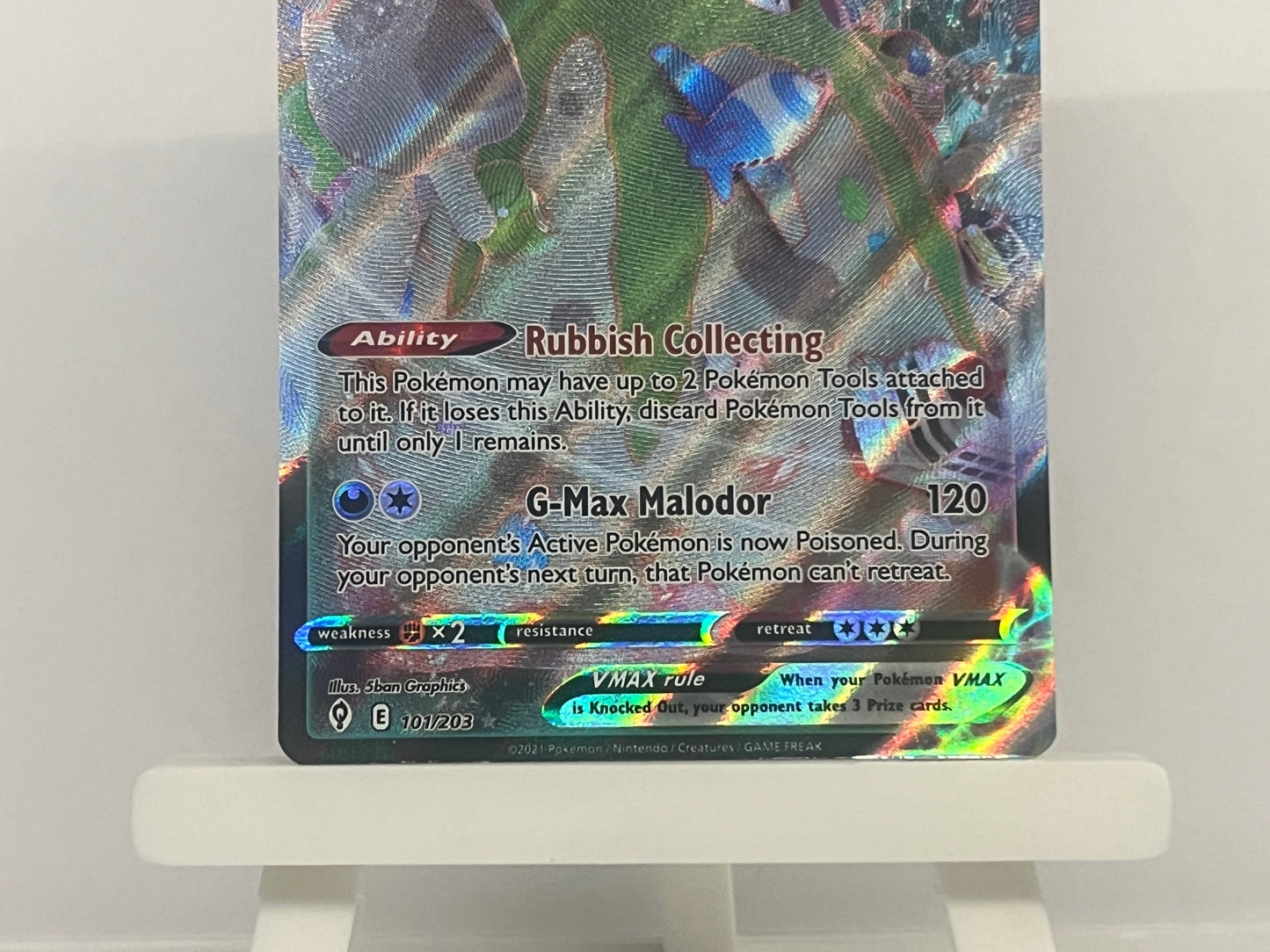 Pokémon TCG - Garbodor VMAX 101/203 EVS - English