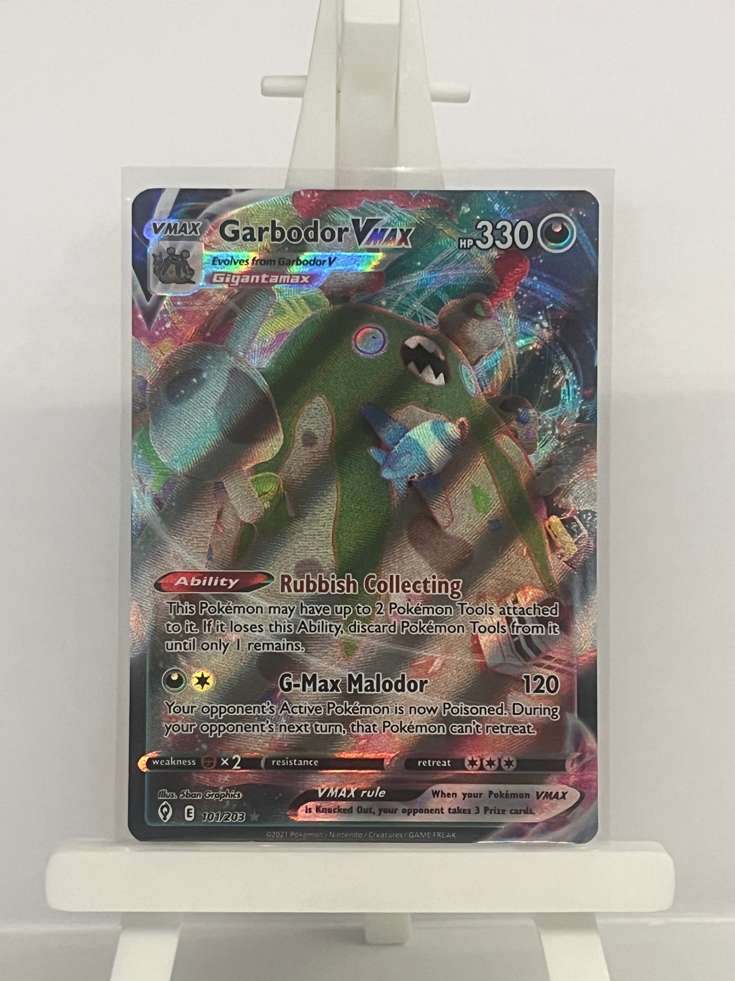 Pokémon TCG - Garbodor VMAX 101/203 EVS - English